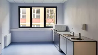 11Uniwersytet-Przyrodniczy-w-Poznaniu-Modulowy-Centrum-Dobrostanu-i-Zdrowia-Zwierzat-wyglad-wewn-scaled