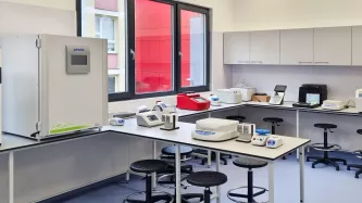 09Uniwersytet-Przyrodniczy-w-Poznaniu-Modulowy-Centrum-Dobrostanu-i-Zdrowia-Zwierzat-wyglad-wewn-scaled